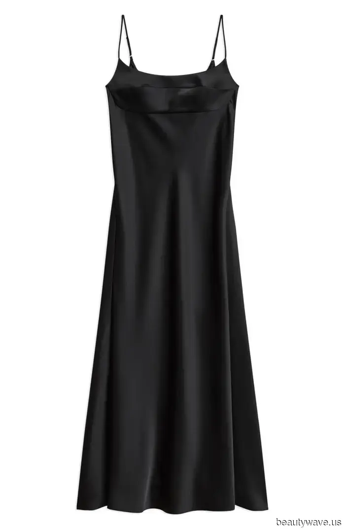 Это способ It-Girl носить нарядное платье днем.