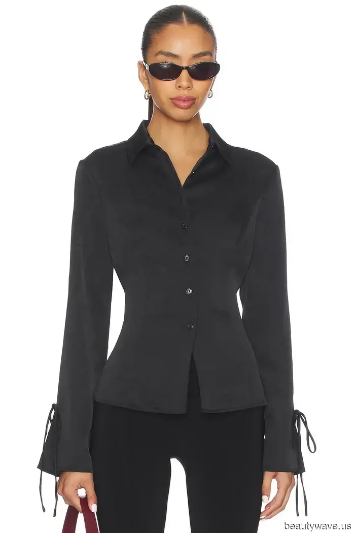 Die besten schwarzen Oberteile, die Sie in diesem Frühling mit Ihren Jeans tragen können