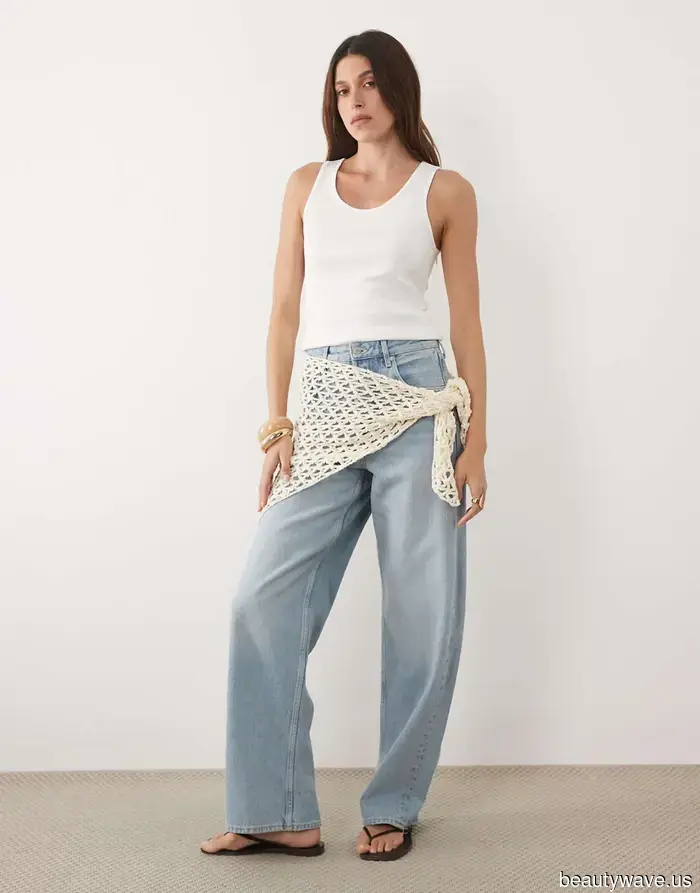Halt die Spitze&mdash;Die It-Girls tragen stattdessen diesen schickeren Mikrotrend in all ihren Sommer-Outfits 2026.