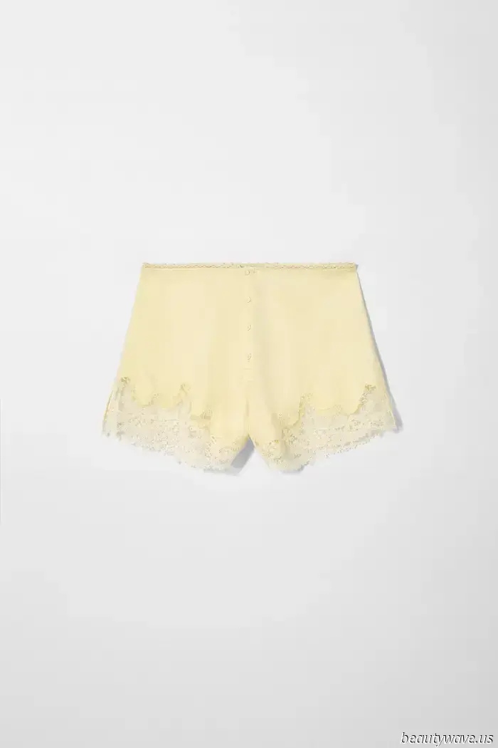 I'm going to Mallorca and Ibiza—these 30 Zara items will be the foundation of my wardrobe.
