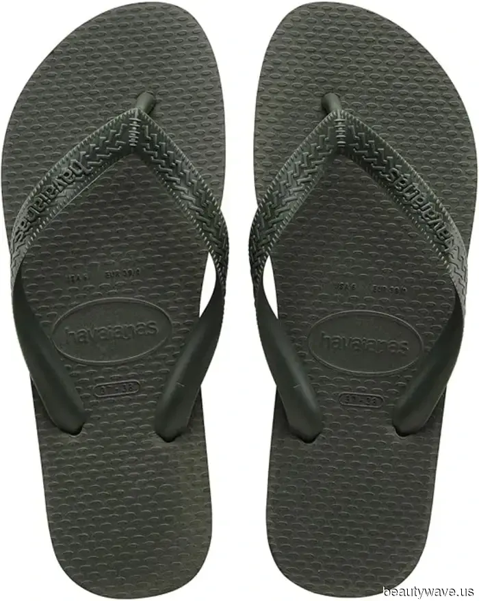 Acabo de regresar de vacaciones&mdash;cada persona con estilo estaba usando estas elegantes sandalias de &pound;12 con lino, pantalones cortos y…