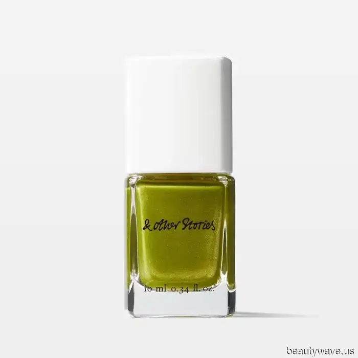 Un Manicurista di Rilievo Ha Parlato&mdash;7 Colori di Unghie da Salvare Questo Giugno