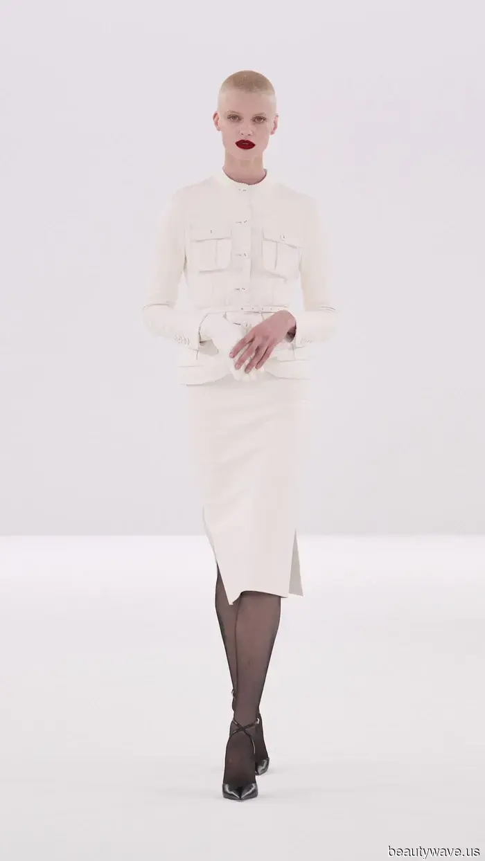 FYI: Esta es la forma más chic de llevar una falda en 2026