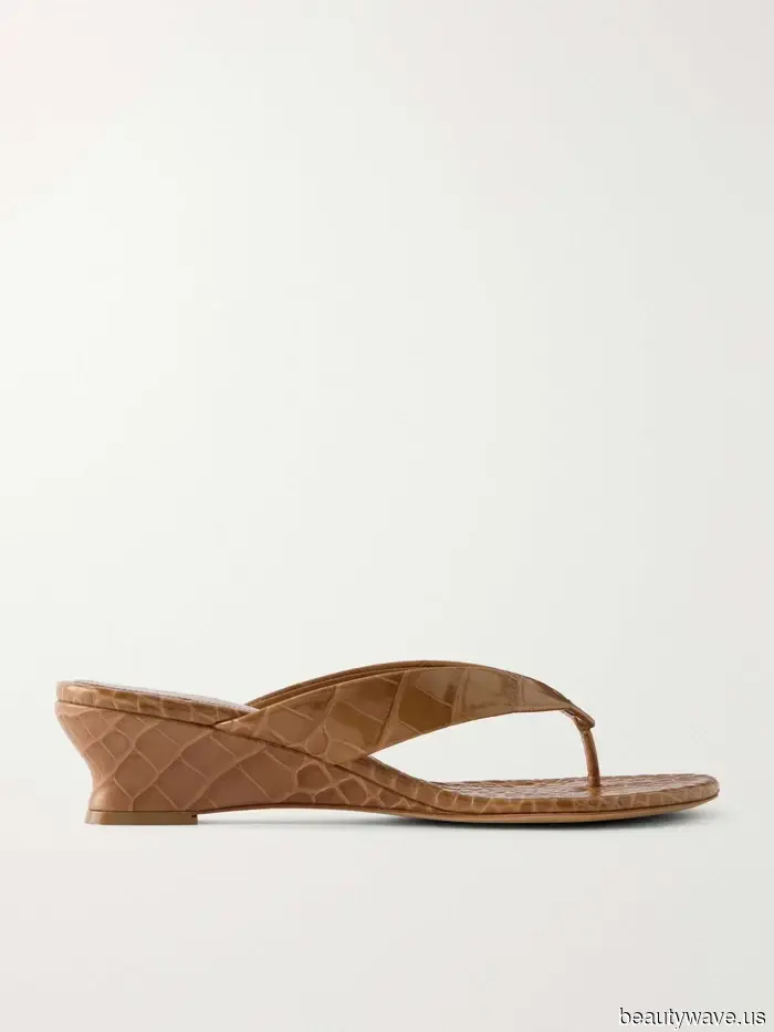 Everyone is aware that I have great taste in shoes—here are 7 summer trends that I wholeheartedly endorse.