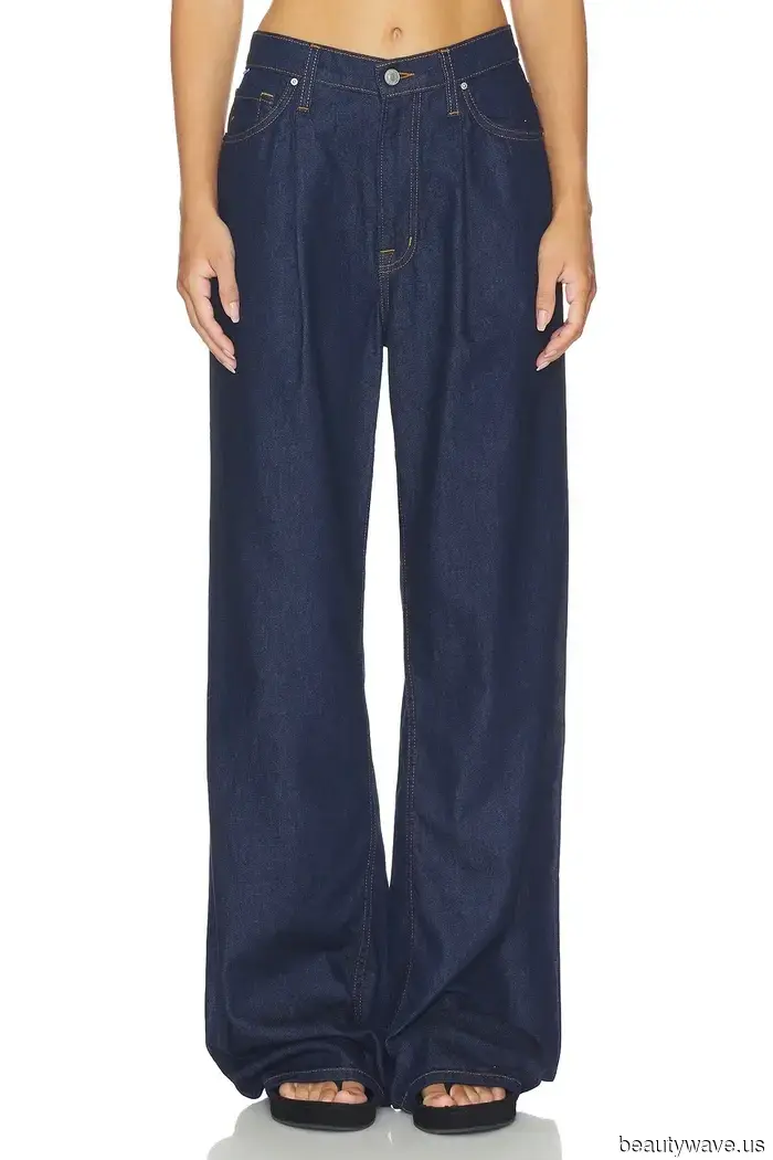 In NYC, every fashionable woman is currently pairing this flat-shoe trend with jeans.