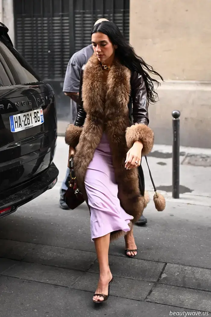 Featured in Paris: The Two Color Trends That Will Be Worn Together This Fall