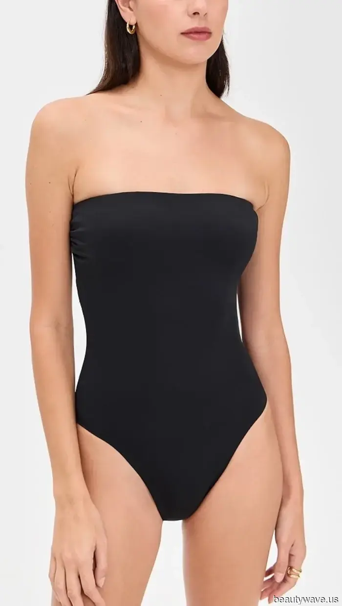 Set, Separatori, Sarong e Altro: Questi Trova Costumi da Spiaggia Sembrano Proprio del 2026