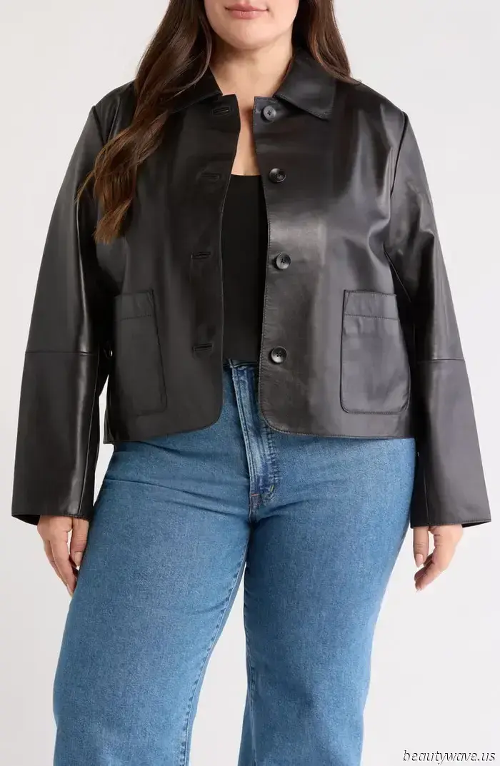 Hailey Bieber has already donned the denim ensembles that will characterize Fall 2025.