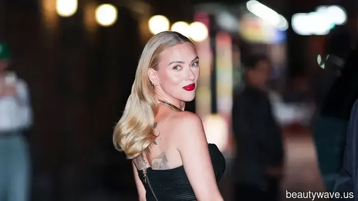 È ufficiale: indossare insieme questi 2 colori è la chiave per outfit autunnali dall'aspetto ricco.