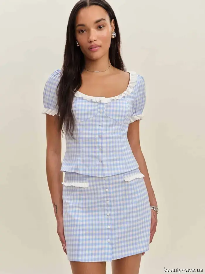 Il Fashion Set Ha Parlato: Questo Set Stampato È L'Uso Ufficiale Della It-Girl Dell'Estate 2025