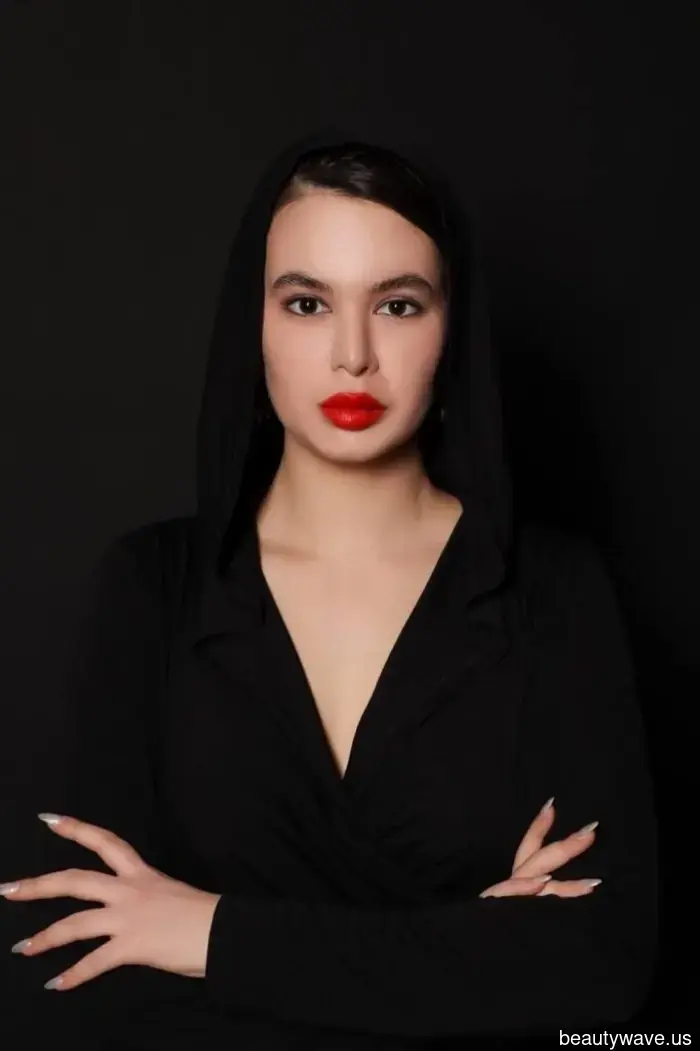 Nevena Zakirova: the blog image is me.