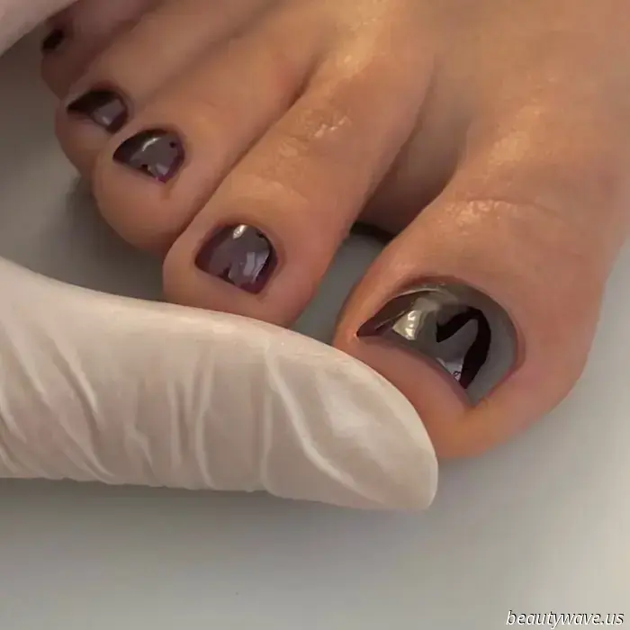Le persone alla moda sembrano tutte indossare questo colore di pedicure anti-tendenza per l'estate