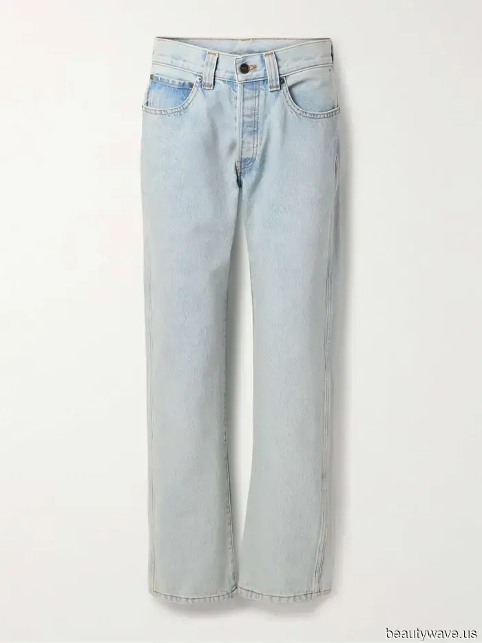 Certainly, black ballet flats are acceptable, but women over 40 prefer this colored alternative with jeans instead.