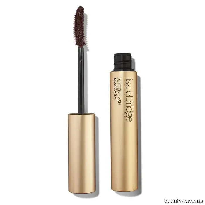 I specialize in "No Makeup" Makeup—These mascaras provide a natural appearance.