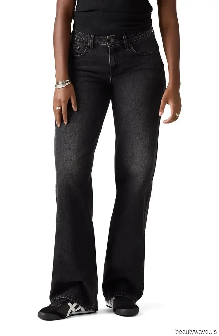 Compra estos 15 básicos de verano aprobados por chicas francesas en la venta semestral de Nordstrom.
