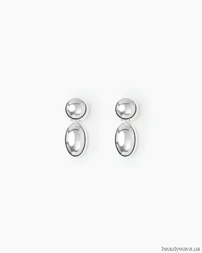 Die Partysaison ist da&mdash;hier ist, was unsere Redakteure tragen, um die Stadt rot zu färben.