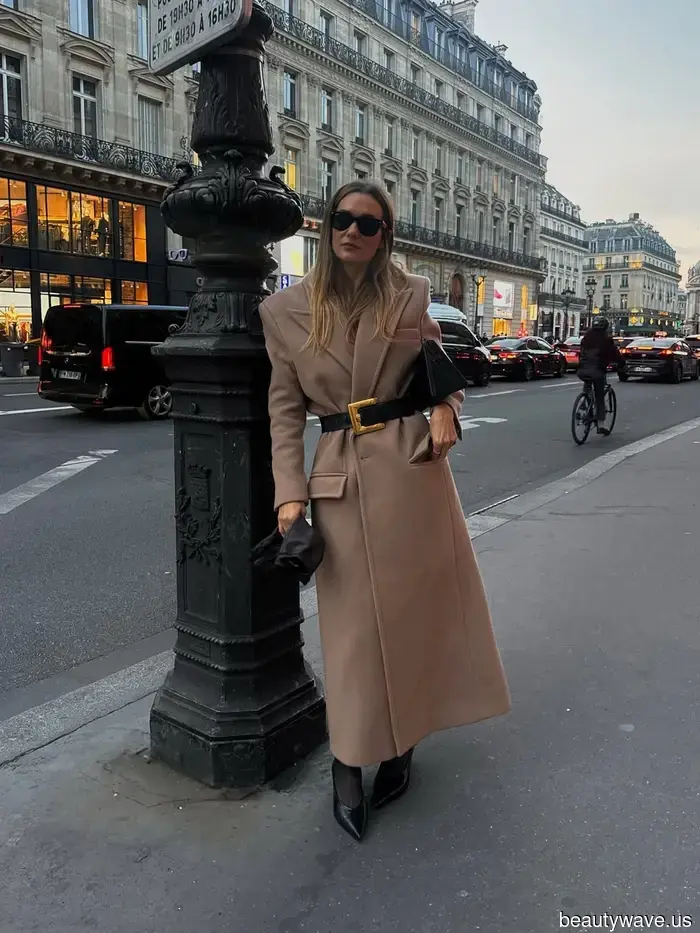 Questo è il trucco di stile per l'abbigliamento esterno a cui le donne francesi si stanno rivolgendo questo inverno