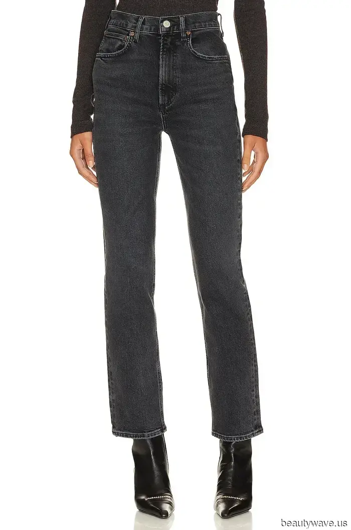 Introducing the Perfect Anti-Trend Capsule Wardrobe for 2026