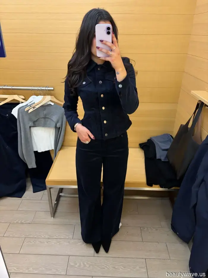 I just tried on GapStudio's Winter 2025 Collection—four outfits that made me feel like a '90s model.