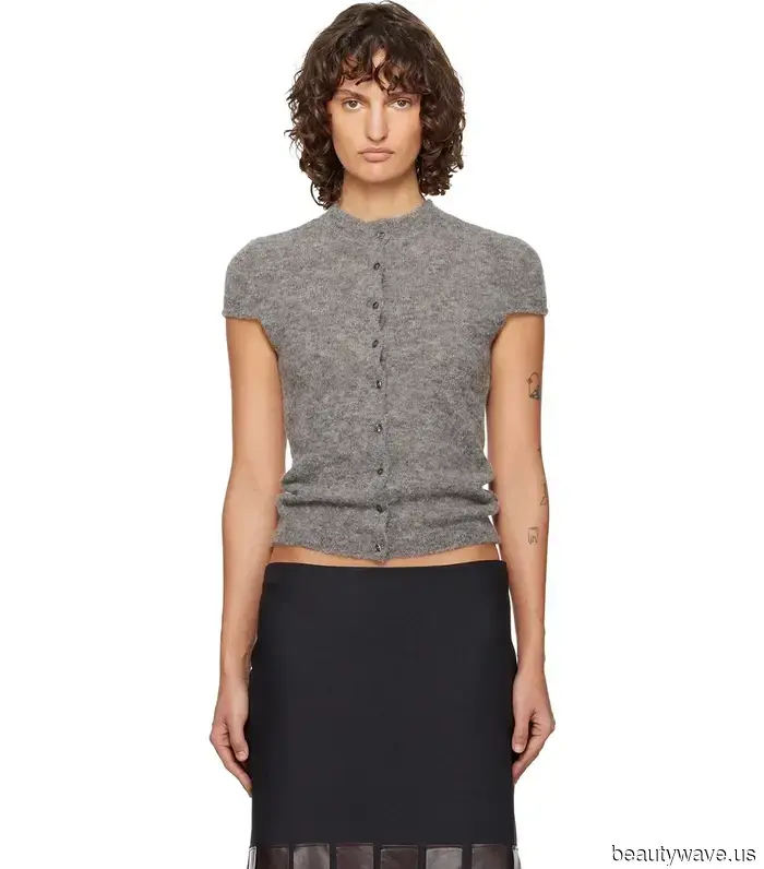 Sono un'editor di moda della Gen Z&mdash;Questi 24 articoli di moda sono sulla mia lista dei desideri per le vacanze di quest'anno