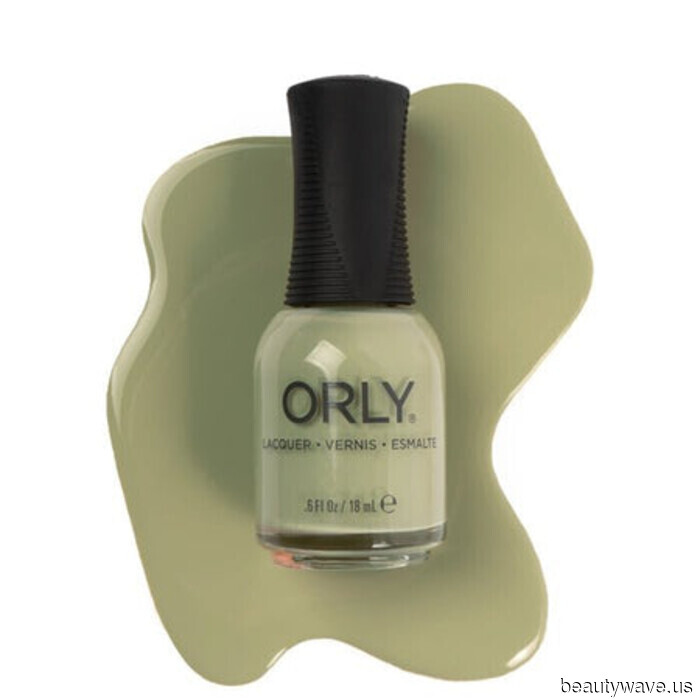 "Dirty Martini" unghie è la tendenza manicure chic (eppure polarizzante!) che sto approvando nel 2026