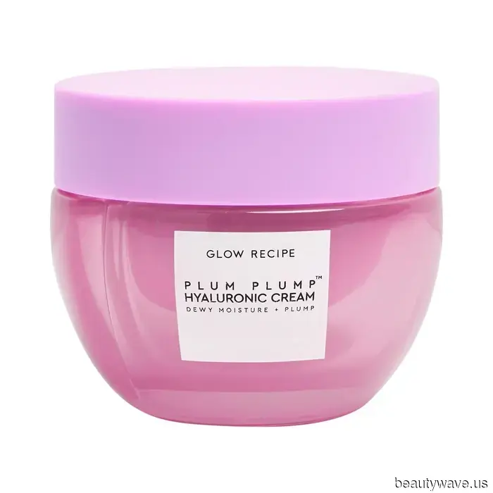 I persuaded three of my colleagues to purchase this jelly moisturizer before 10 A.M.—it's really that impressive.