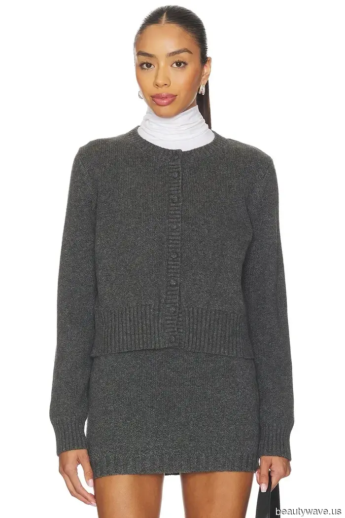 15 Grundlagen, die jede stilvolle Frau zu Beginn des Jahres kennt, um sich zu aktualisieren