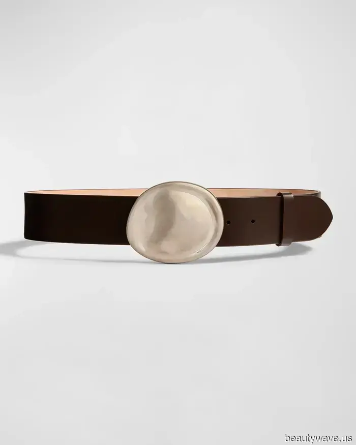 Если вы хотите одеваться как модный человек, вот 10 вещей, которые стоит купить в этом апреле.