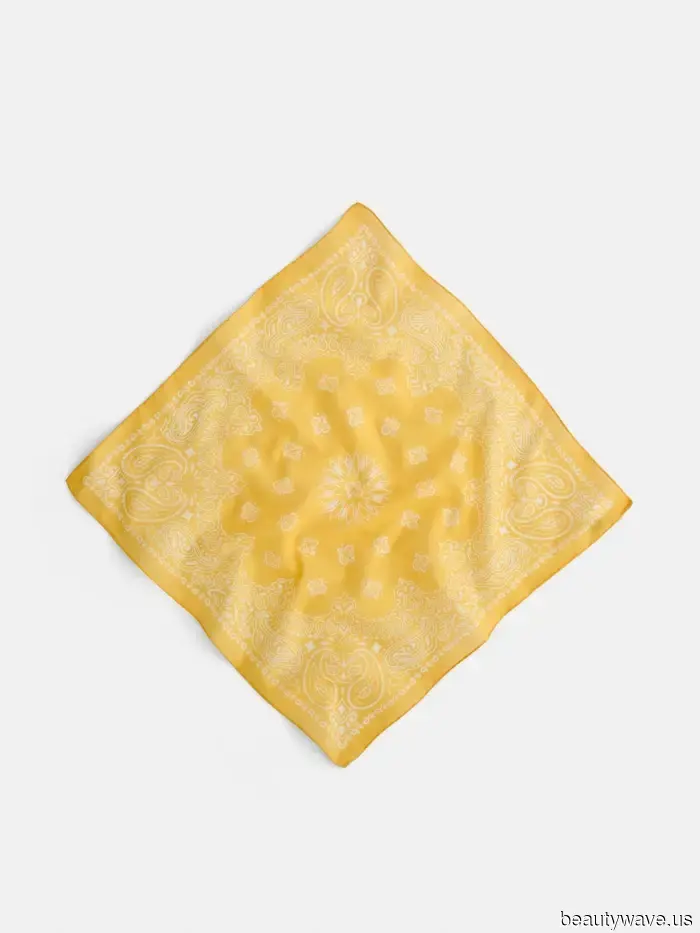 How to Wear Light-Wash Denim This Spring, as Suggested by Trendsetters