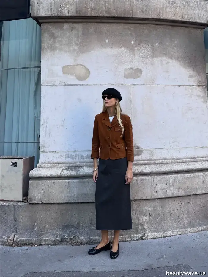 All the most stylish ballet-flat outfits share *this* common element for fall.