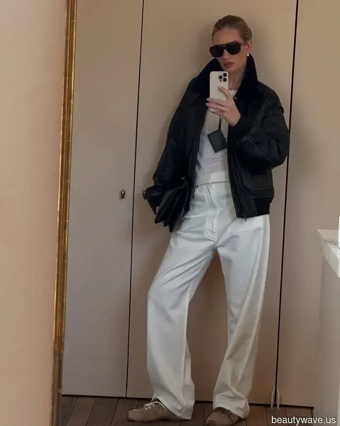 These combinations of jeans and sneakers are considered "out," but these options feel very much like 2026.