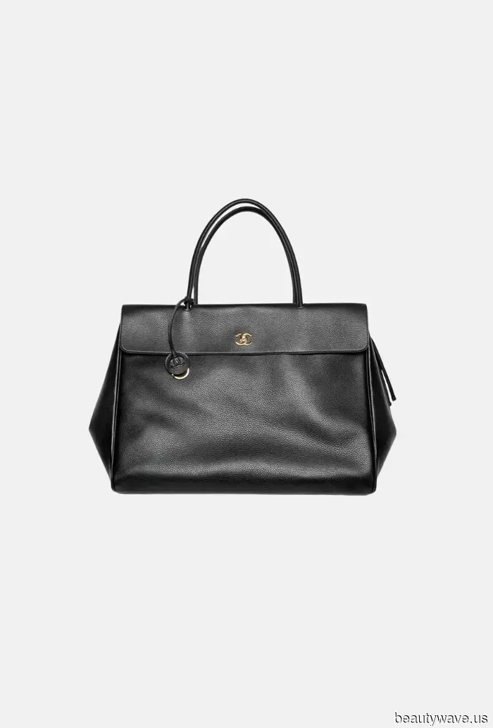 Chanel! Gucci! The Row! These are the must-have bags that celebrities are really sporting in 2026.