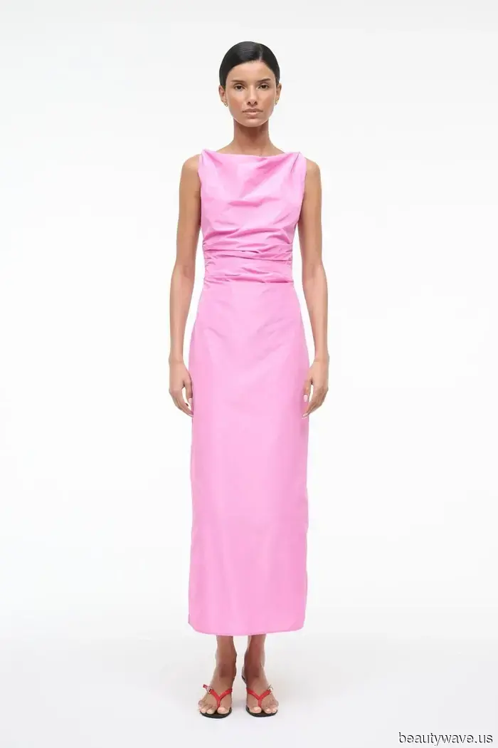 I've been on television for a decade—here are the dresses I rely on whenever I'm on camera.