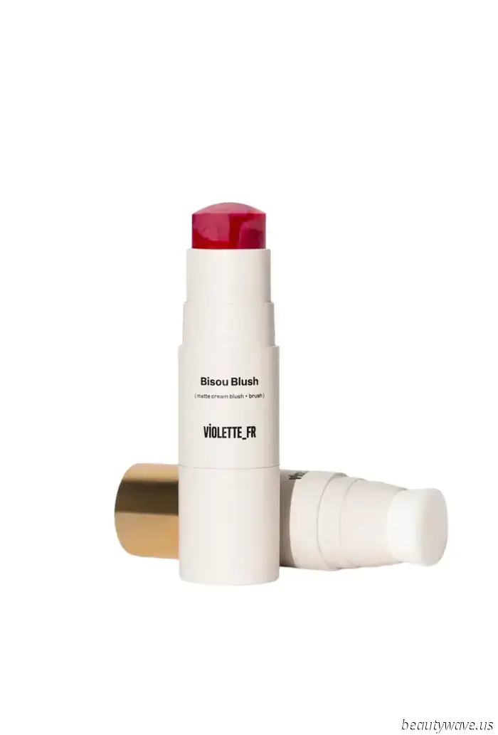 This Lip Stain Is the French-Girl Beauty Item I’ve Been Lacking.