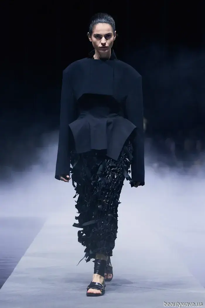 Khaite Demonstrates How to Achieve the Look of the Ultimate Sophisticated Cool Girl