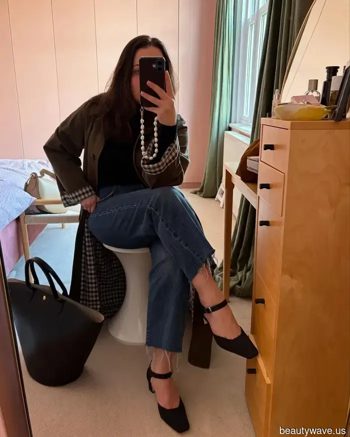 Forget about basic thermals—keep warm and fashionable this winter with these exceptionally stylish turtlenecks.