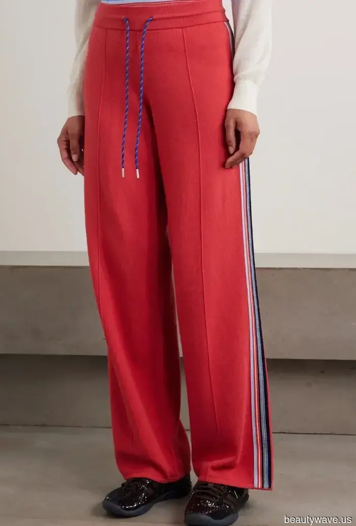 The Craft of Airport Fashion: A Veteran Editor Explains Why She Continues to Dress Up for the Airport—and Offers Tips on How to Do It