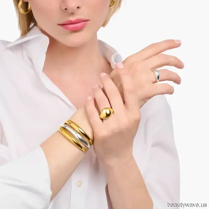 Die Partysaison ist angekommen&mdash;hier ist, was unsere Redakteure tragen, um die Stadt rot zu färben.