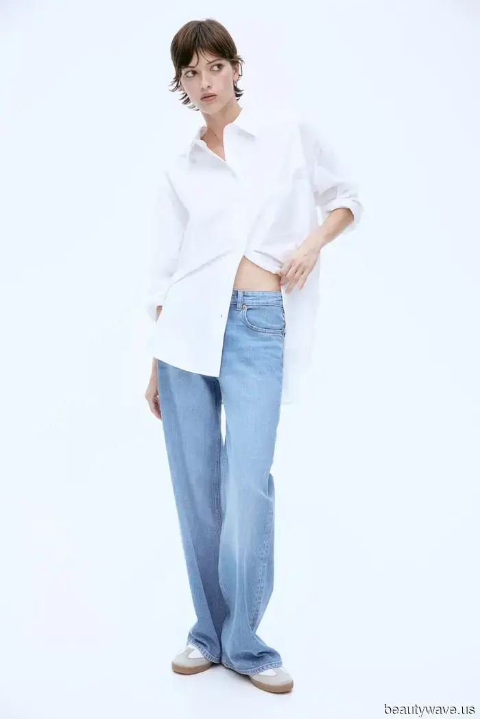 Susurros de riqueza y atemporal&mdash;el denim se ve más elegante combinado con este tono elegante