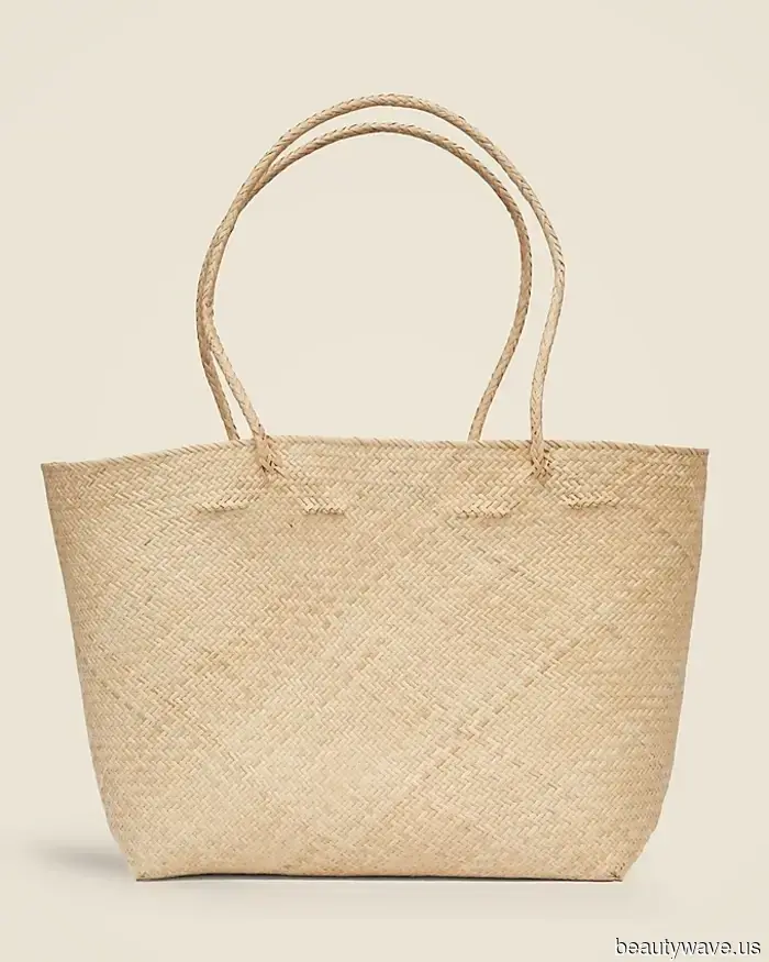 The Most Stylish Summer 2025 Looks Are Surprisingly the Most Relaxed—Allow Me to Elaborate.