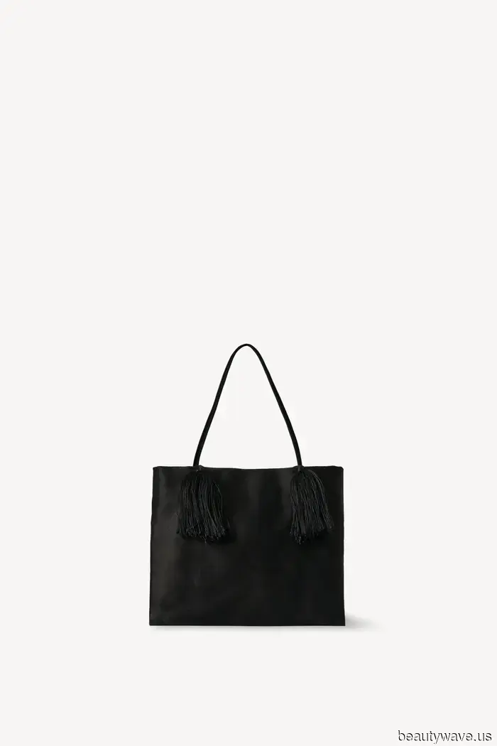 New The Row Alert! These Early Fall Bags and Shoes Are About to Cause a Stir