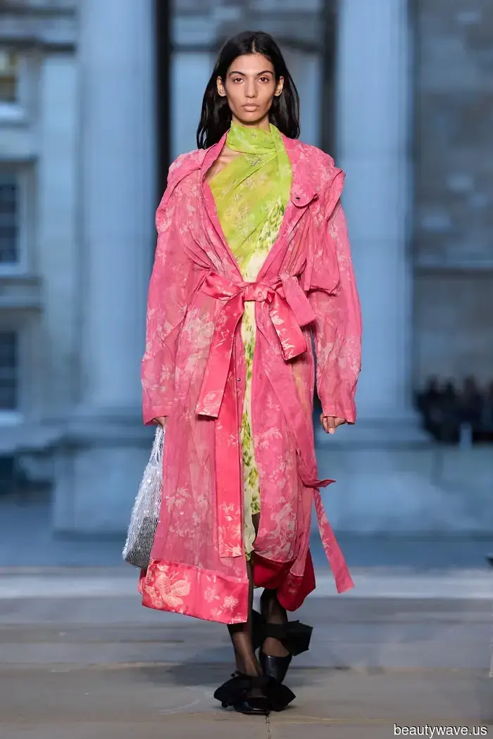 A friend inquired about the trendiest ways to incorporate color in 2026—here are my suggestions.