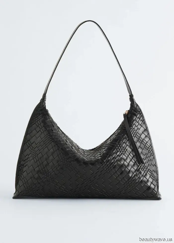 I’ve Conducted the Research: Here Are the Shoes That Fashionable Dressers Will Pair With Jeans This Spring.