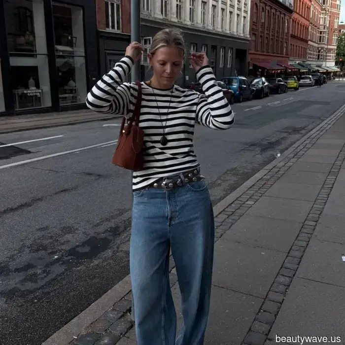 Es oficial: La blusa a rayas es la pieza clave del otoño—4 estilos que la gente de moda no puede dejar de usar.