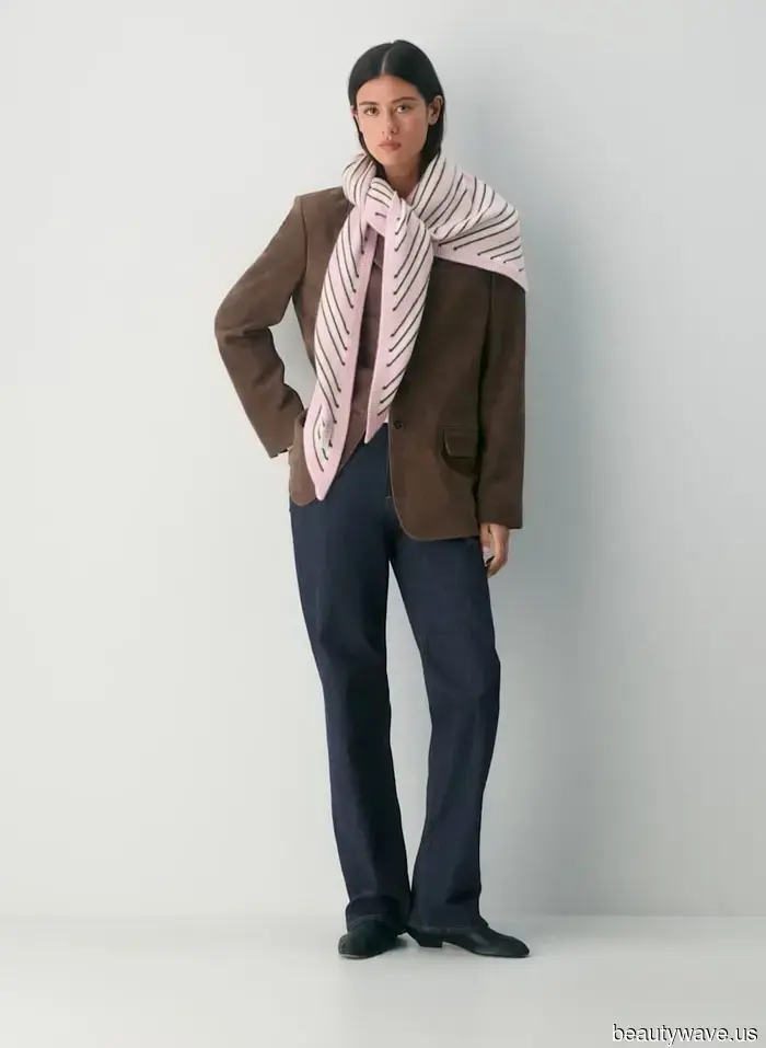 I noticed people sporting this scarf trend on the Upper East Side, so I decided to join in.