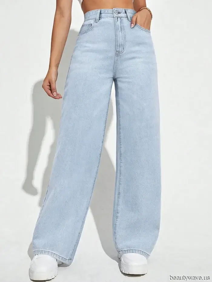 Scandi-Mädchen in Kopenhagen trugen diesen umstrittenen Schicht-Trend mit Jeans während der Fashion Week