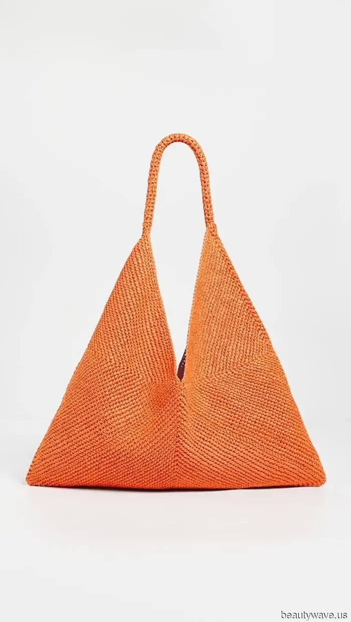 Non sono borse tote di base&mdash;Questa è la tendenza delle borse estive più cool che le persone alla moda stanno portando.