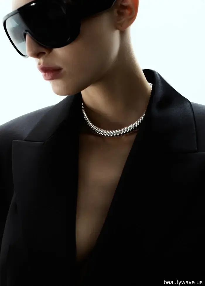 5 идей нарядов на Новый год, вдохновленных любимыми образами наших икон стиля 2025 года