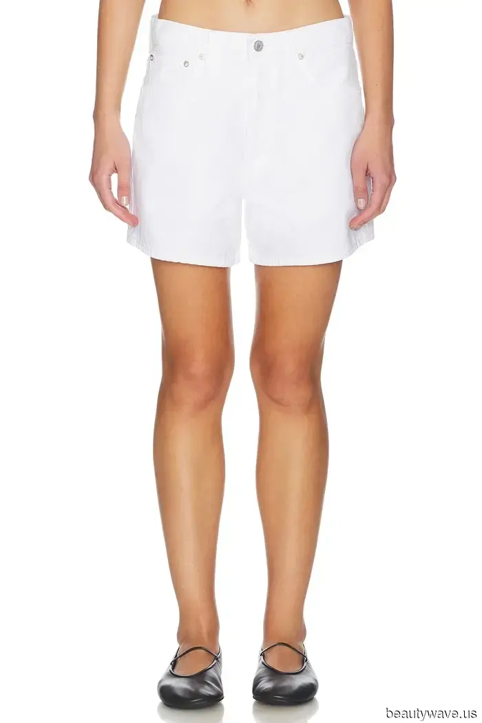 Seen on Kendall at Coachella: The Denim Shorts Trend Making a Comeback and No Longer Outdated