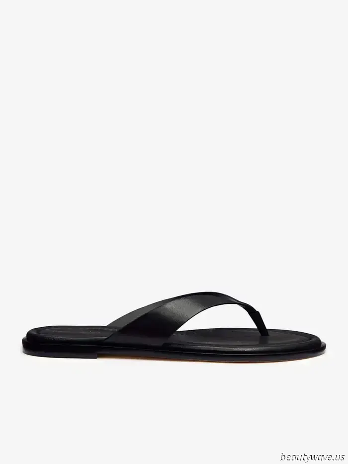 This pant style paired with flip-flops forms the most stylish combination we've encountered all summer.